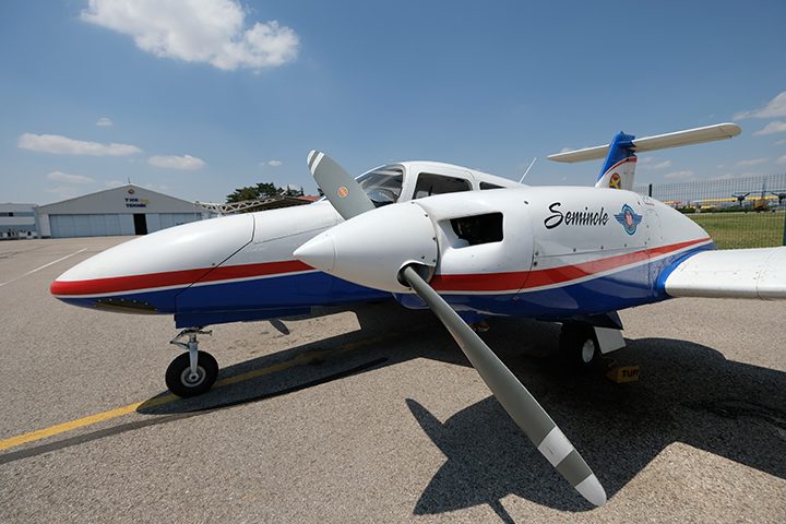 Piper Seminole çok motorlu eğitim uçağı